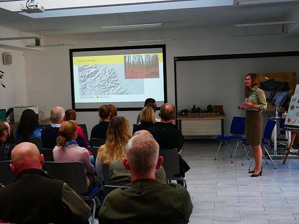 Grafika Spotkanie poświęcone możliwościom ochrony rzeźby terenu Trójmiejskiego Parku Krajobrazowego