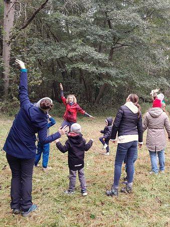 Grafika Pierwszy z jesiennych warsztatów tanecznych dla rodzin już za nami!